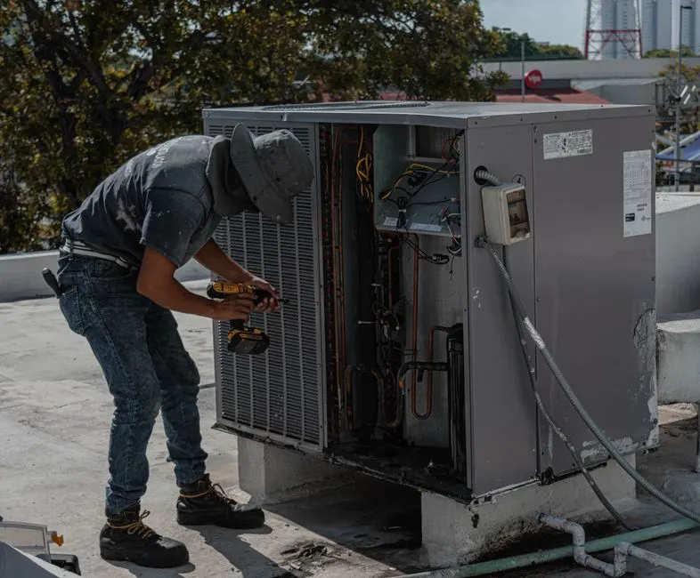 Dead capacitor to same-day cool in Ardenwald